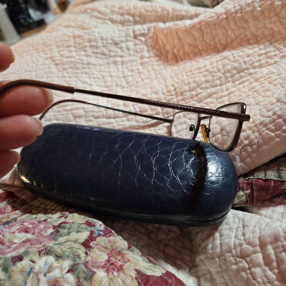 Stylish Brown Rectangular Glasses With Case - image 4